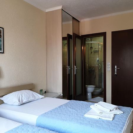 Hotel Pelikan Virpazar Exteriör bild
