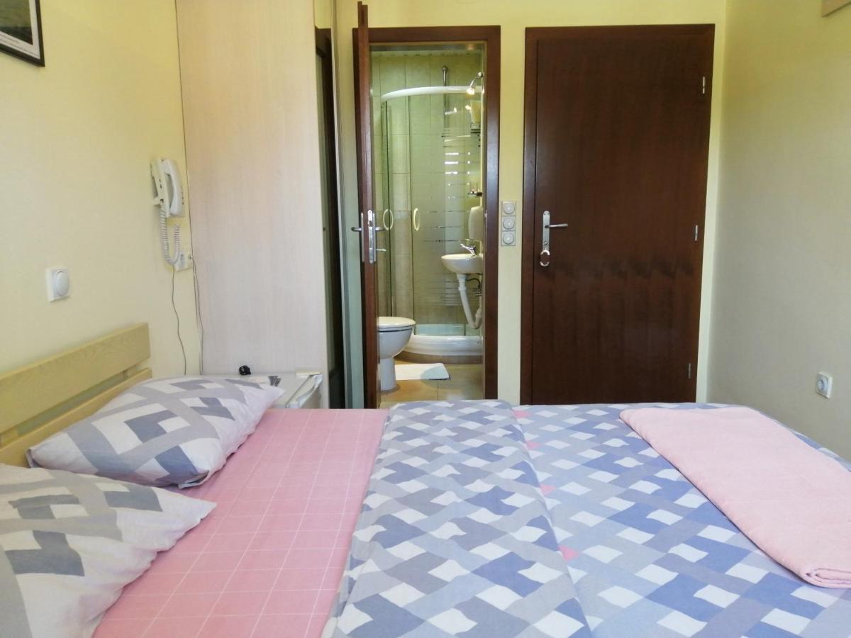Hotel Pelikan Virpazar Exteriör bild