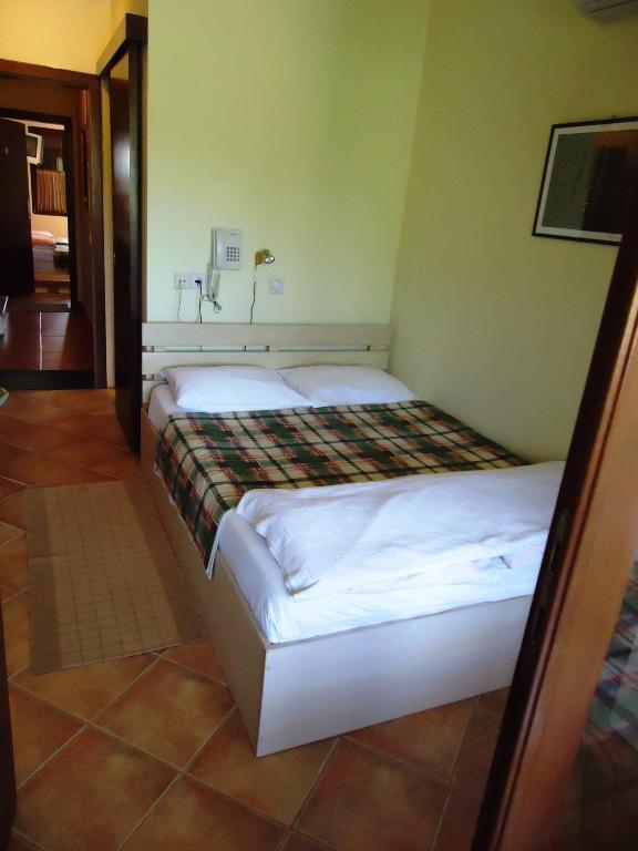 Hotel Pelikan Virpazar Exteriör bild