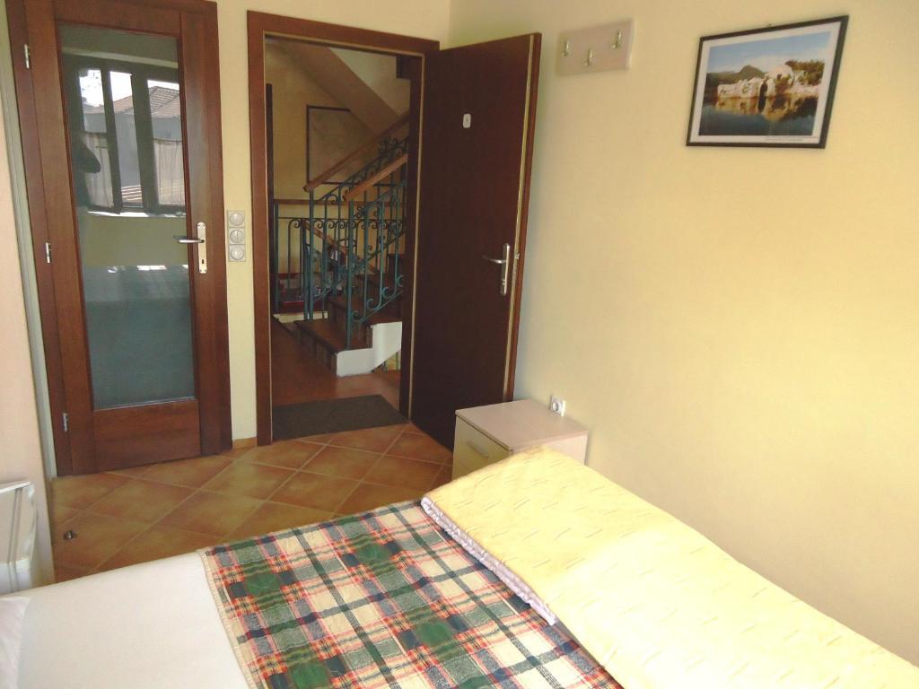 Hotel Pelikan Virpazar Exteriör bild